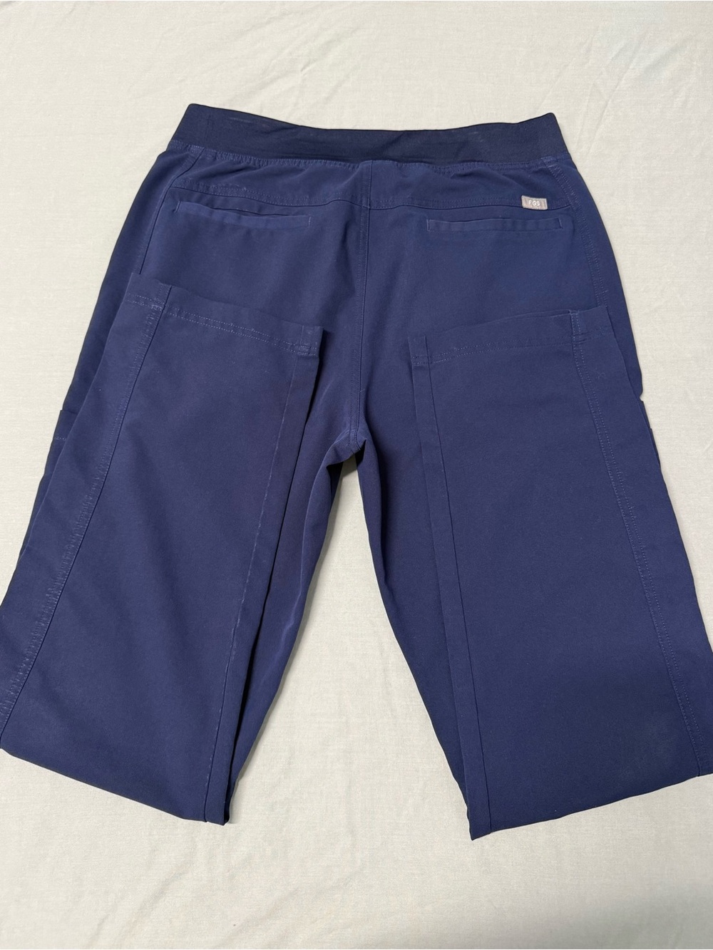 Figs Technical Collection Scrub Pants in Navy Blue Medium - Picture 4 of 7